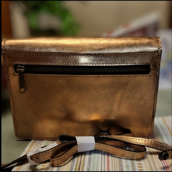 💝Patricia Nash Set- Locri Crossbody & Cassis Wallet in Vintage Antique Metallic - Picture 3 of 15